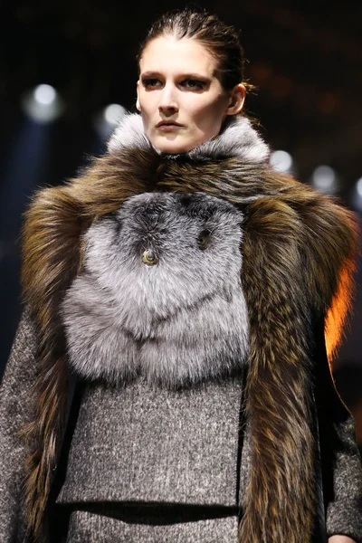 Look 72